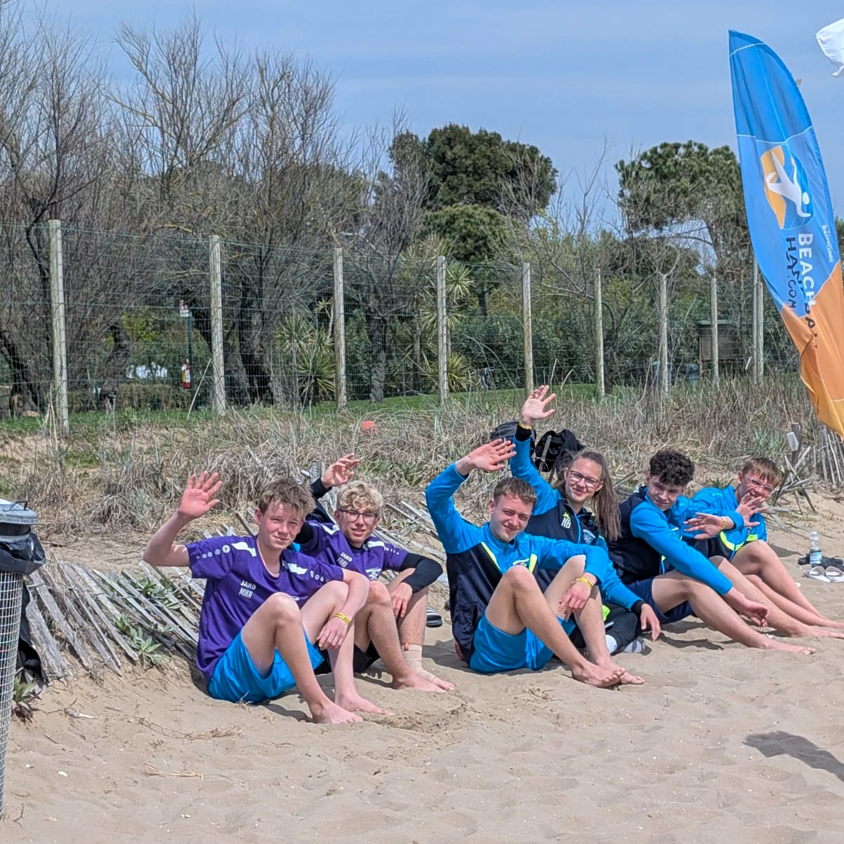Mehr über den Artikel erfahren Beachhandball 2026
